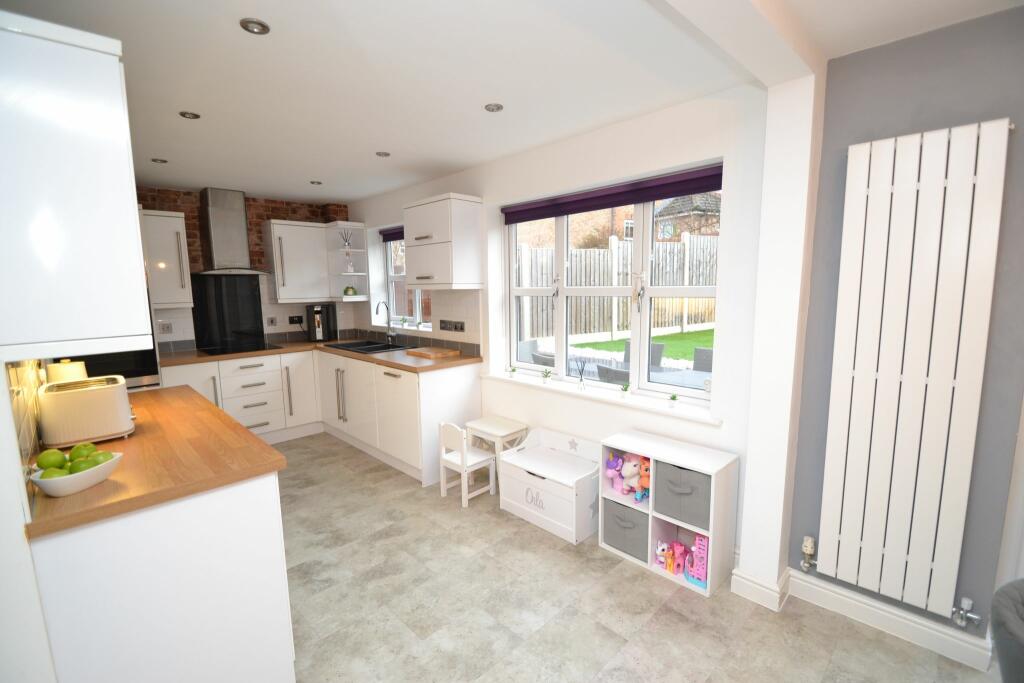 Additional image 10 of Far Crook, Thackley,