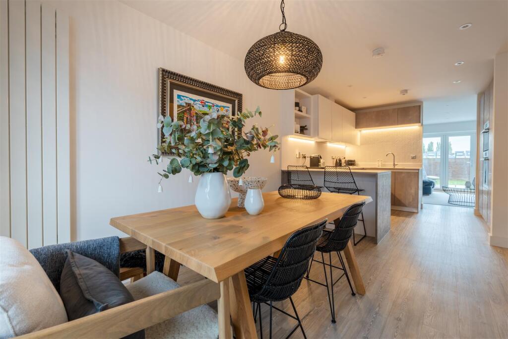 Additional image 20 of Fairfield Way, Keynsham, Bristol