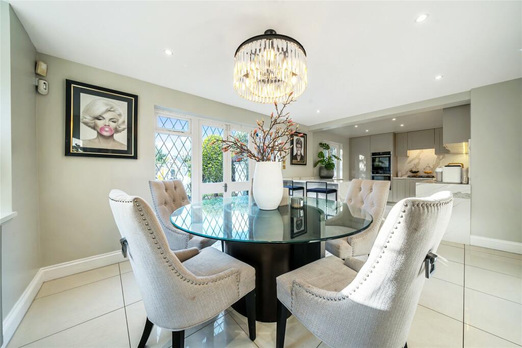 Additional image 14 of Hollydale Drive, Bromley