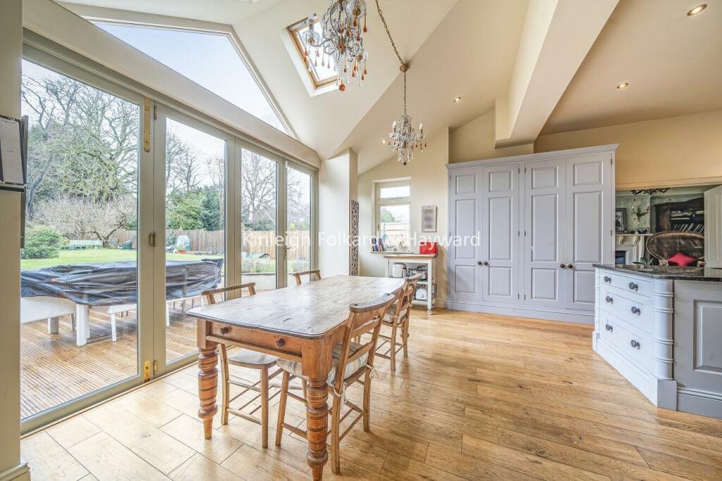 Additional image 7 of Kinnaird Avenue, Bromley