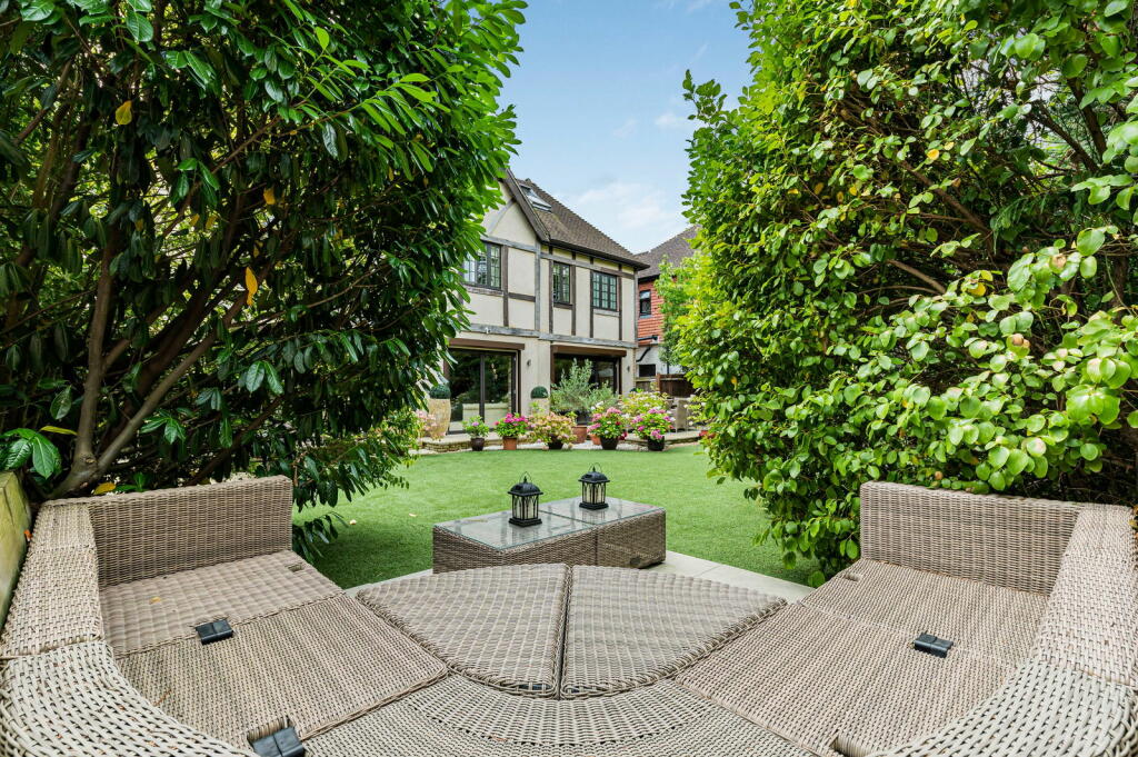 Additional image 31 of Leesons Hill, Chislehurst