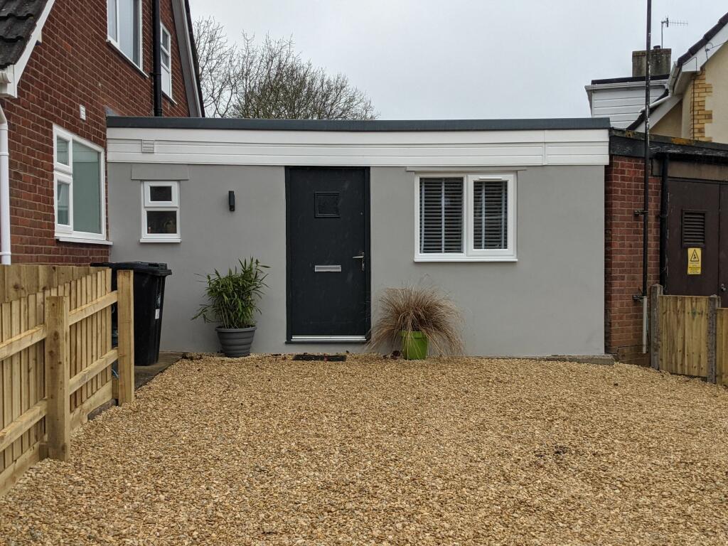 Additional image 9 of Room 3, Goodwin Drive