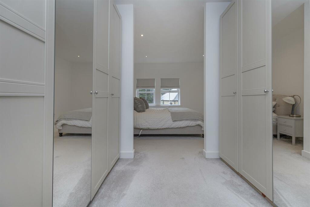 Additional image 25 of Snelsins Road, Cleckheaton