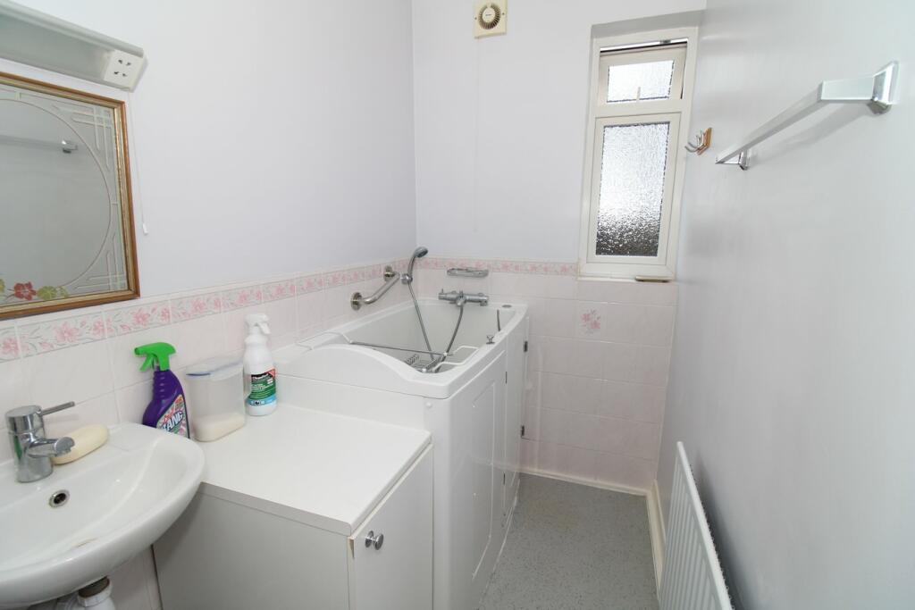 Additional image 15 of Kingswood Avenue, Bromley, BR2