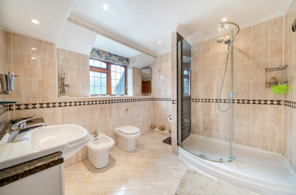 Additional image 25 of Fairway Gardens, Beckenham, BR3