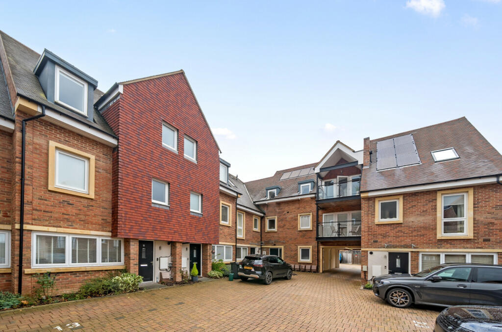 Additional image 17 of Cottonwood Close, Farnborough, Orpington, Kent, BR6