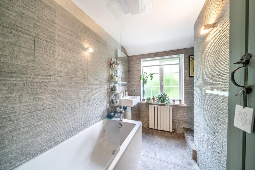 Additional image 16 of Keston