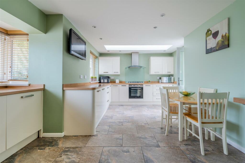 Additional image 8 of Oakfield Road, Keynsham, Bristol