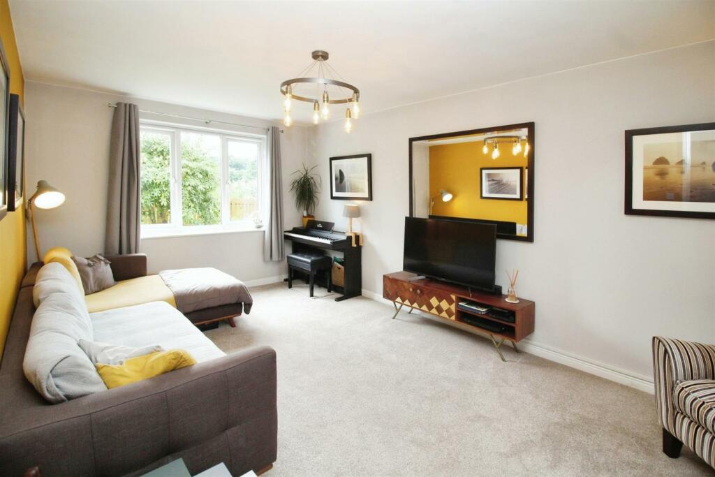 Additional image 35 of Oswin Gardens, Bradford, BD2 1DN