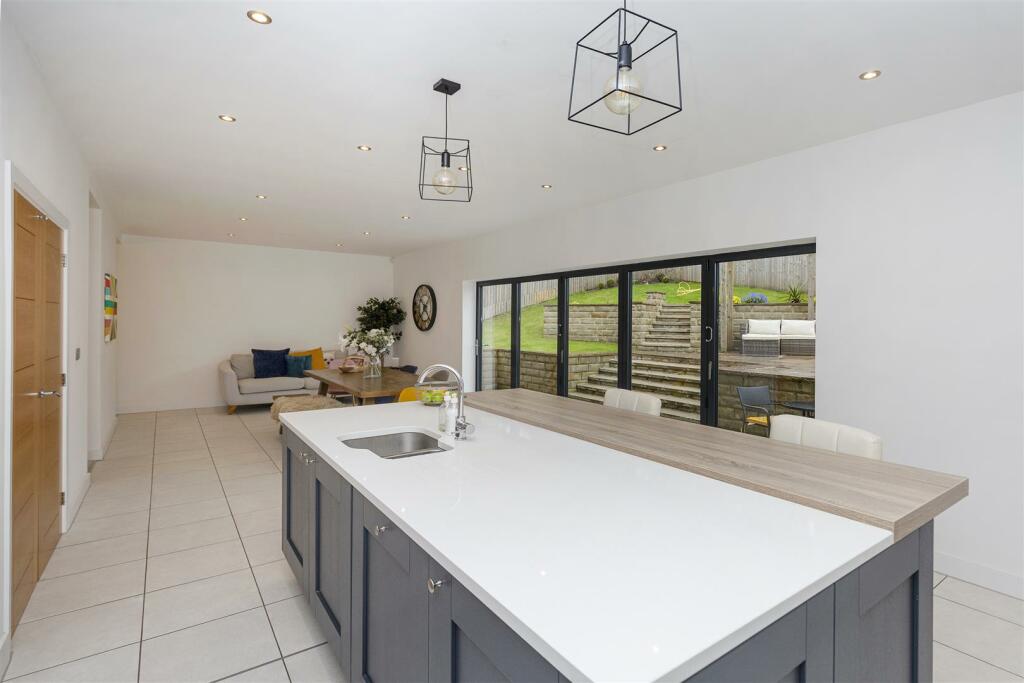 Additional image 8 of Snelsins Road, Cleckheaton