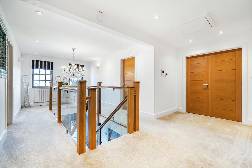 Additional image 19 of Birch Mead, Farnborough Park
