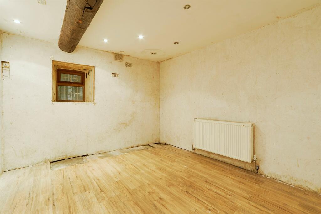 Additional image 9 of View Croft Road, Shipley