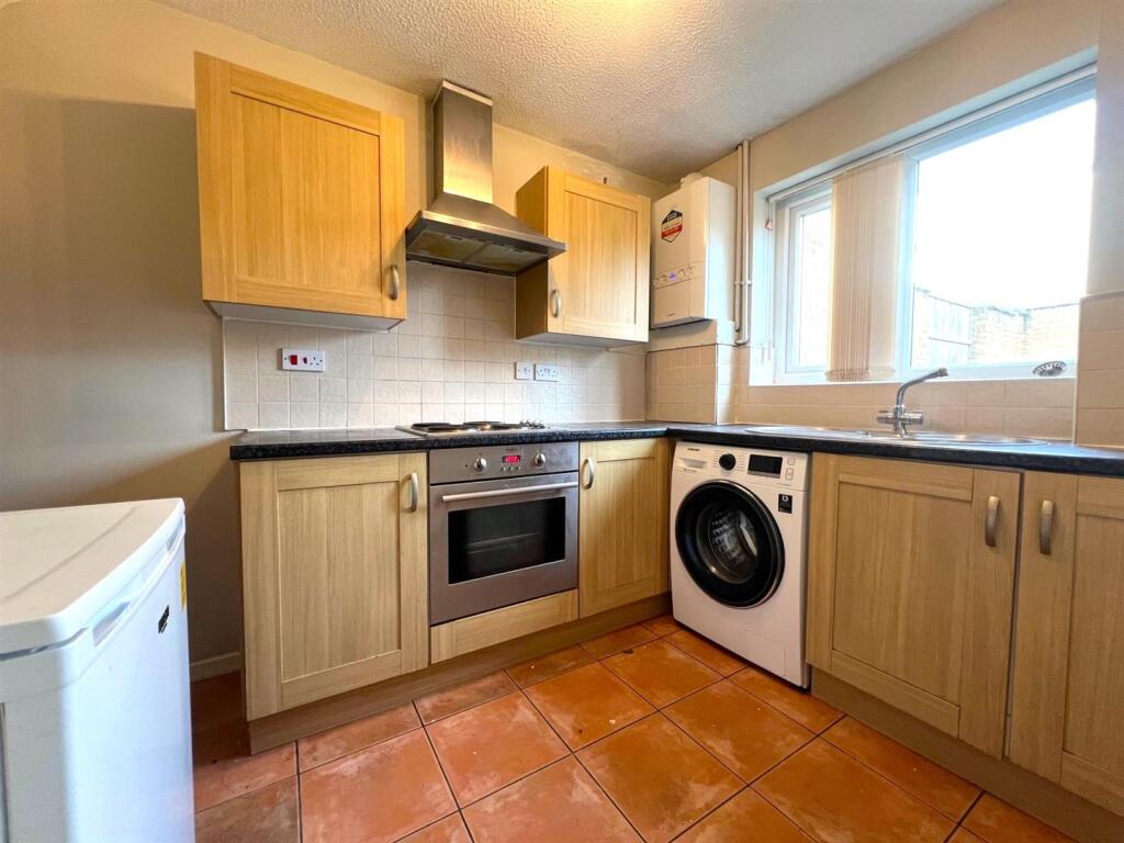 Additional image 8 of Brake Close, Bristol