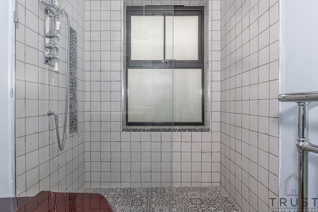 Additional image 19 of Halifax Road, Hartshead Moor, Cleckheaton