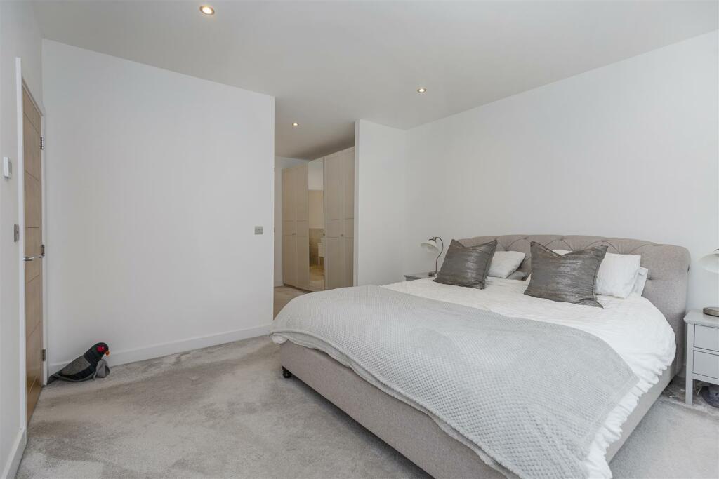 Additional image 22 of Snelsins Road, Cleckheaton