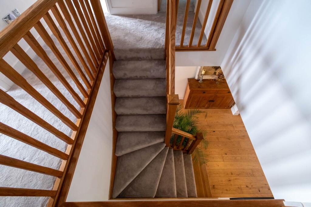 Additional image 25 of 32 Winstones Road