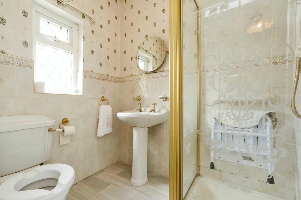 Additional image 9 of Bradford Road, Cottingley Bridge, Bingley