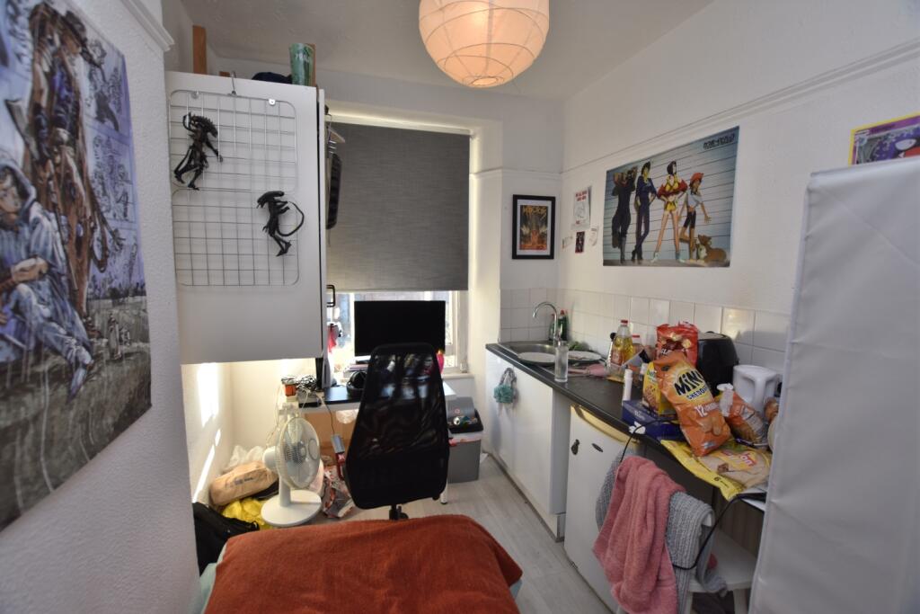 Room 5, Whatley Road, Clifton, Bristol, BS8