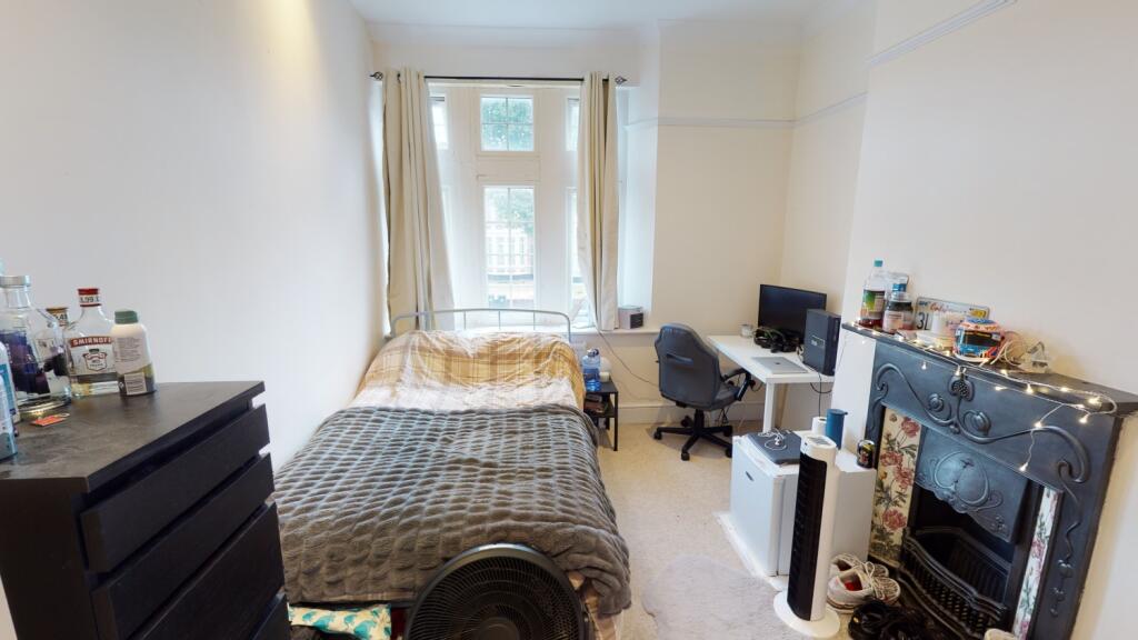 Room 4, Fishponds Road, Fishponds, Bristol, BS16