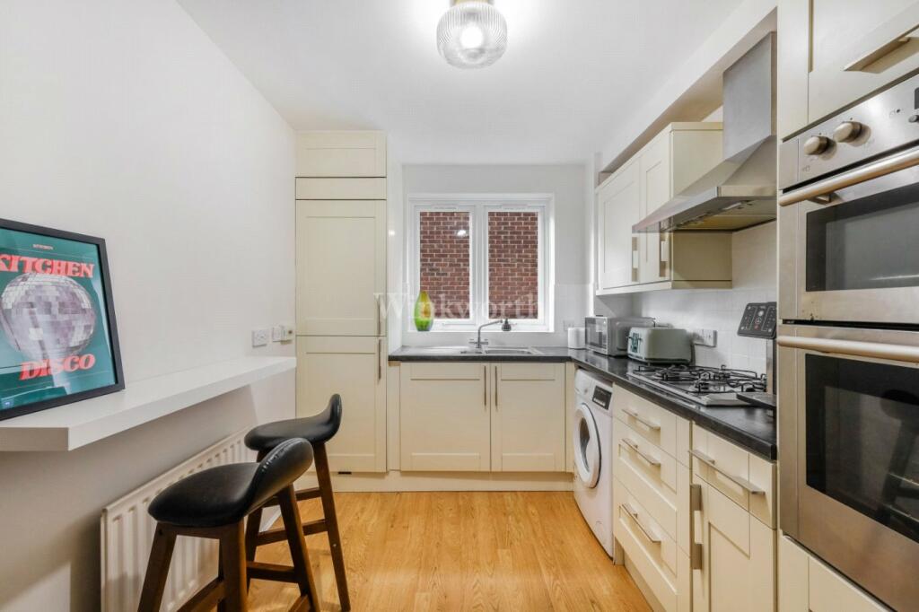 Additional image 10 of Albemarle Road, Beckenham, BR3