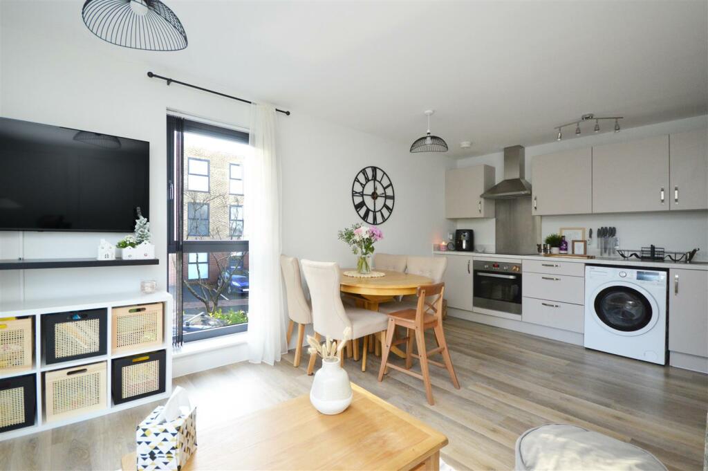 Additional image 13 of 4 Emery Road, Brislington, Bristol