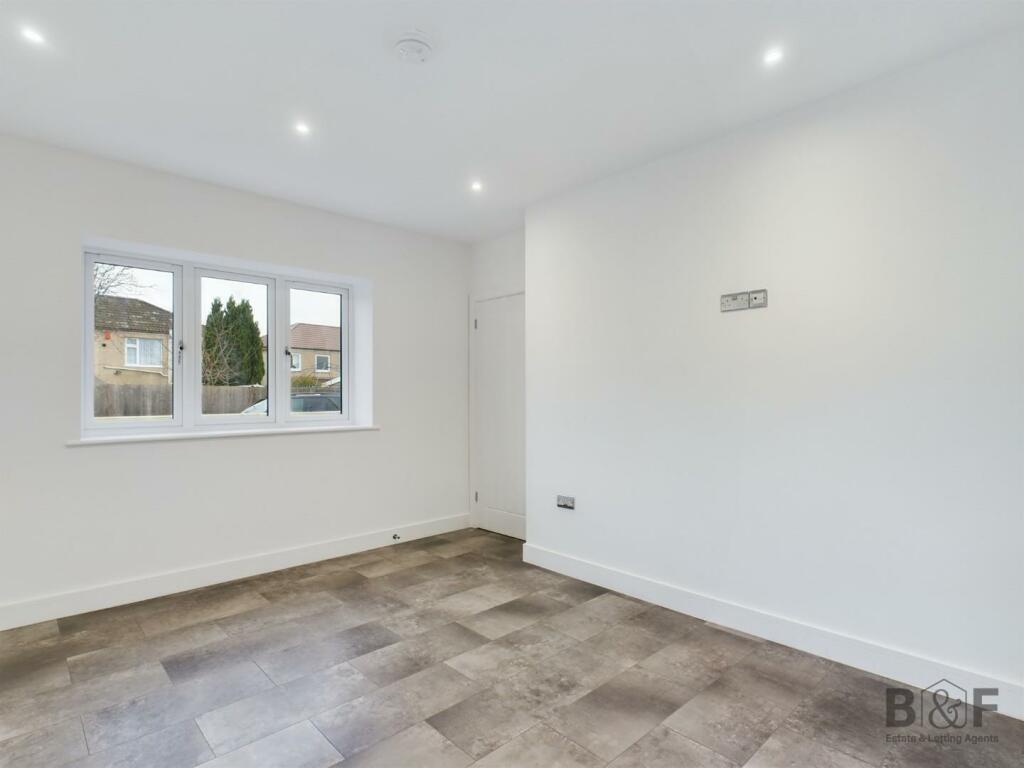 Additional image 7 of Oaklands Close, Mangotsfield