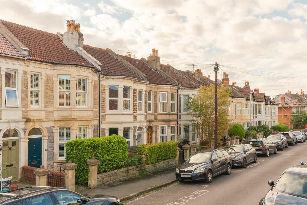 Additional image 33 of Harrowdene Road, Knowle