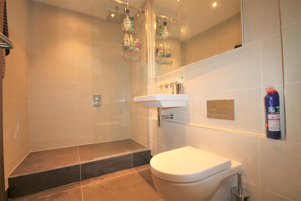 Additional image 6 of Knoll Rise, Orpington