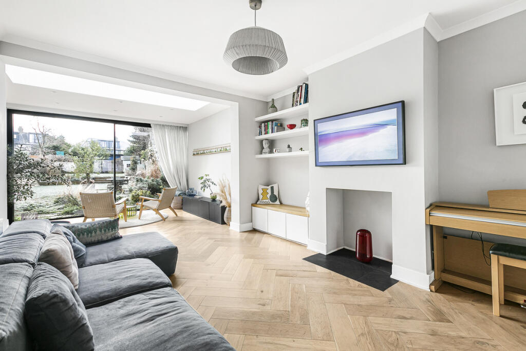 Additional image 24 of Alexandra Crescent, Bromley, BR1