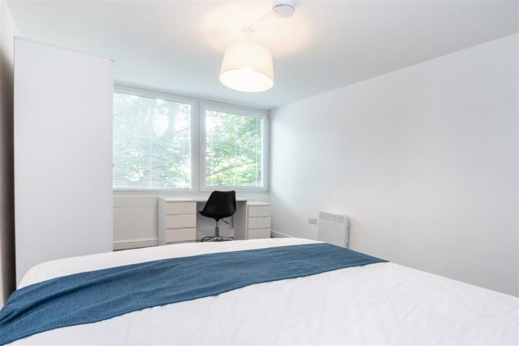 Additional image 5 of 3 bedroom property in High Kingsdown, Bristol