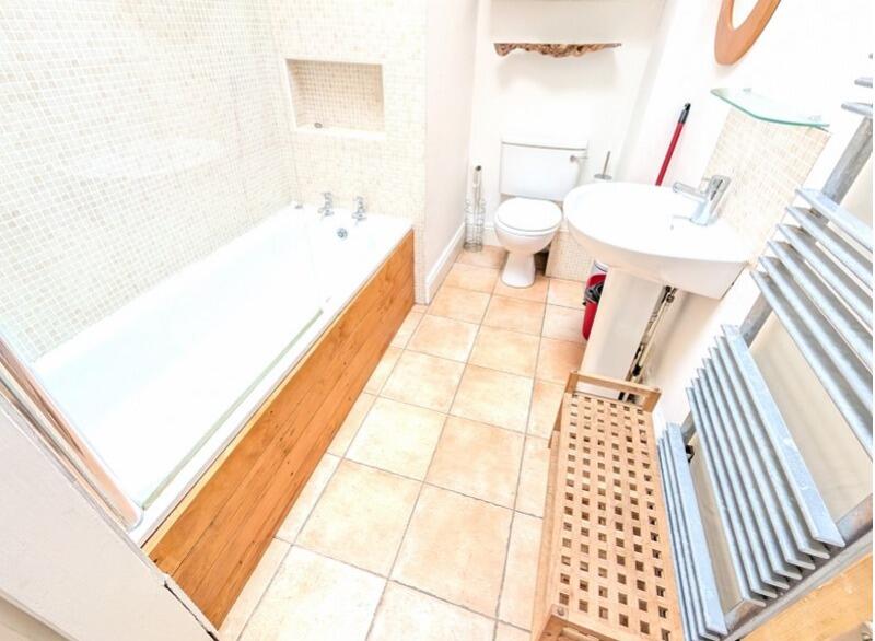 Additional image 10 of Oakfield Road - TFF - REF: 704