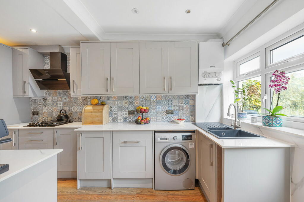 Additional image 7 of Broadlands Road, Bromley, BR1