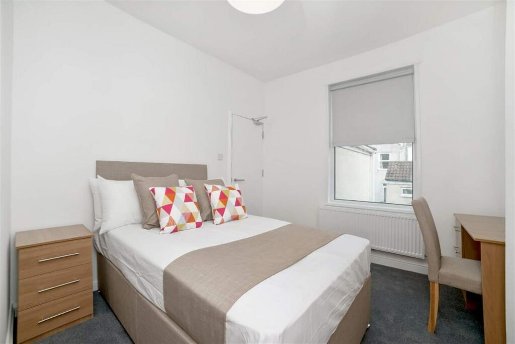 Additional image 6 of 5 bedroom Terraced House in  Belton Road, Bristol