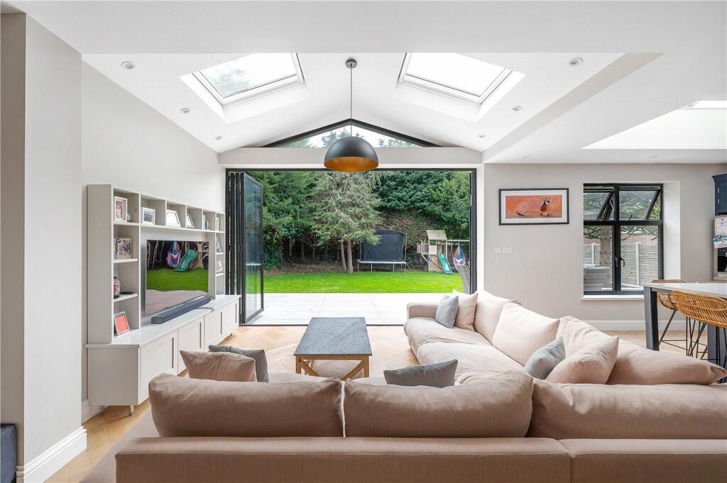 Additional image 11 of The Knoll, Beckenham, BR3