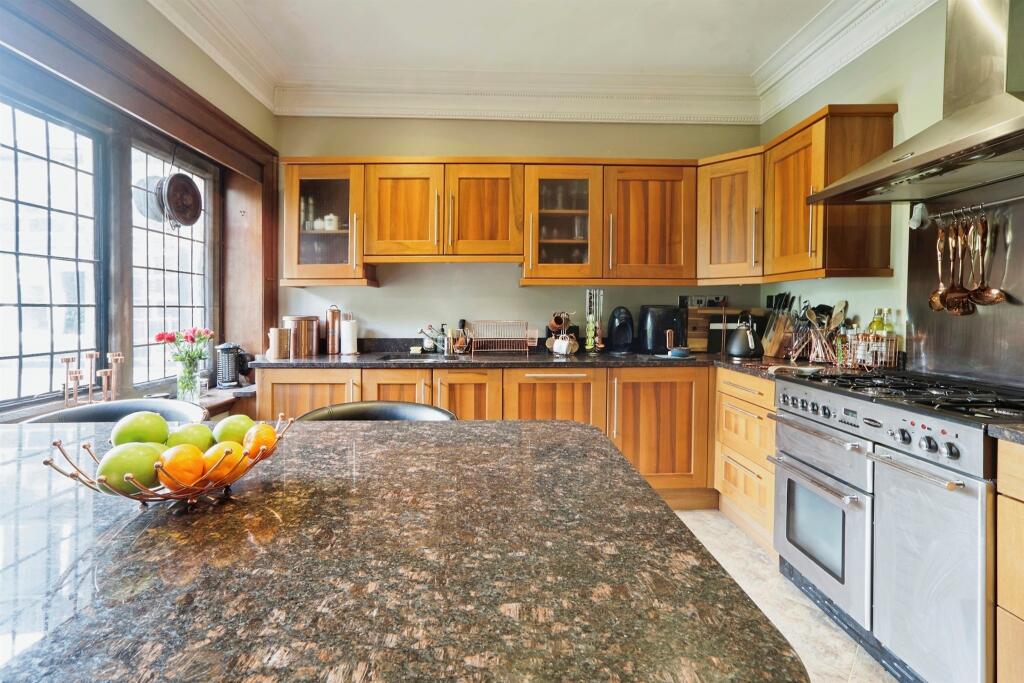 Additional image 8 of Woodlands House, Baildon, Shipley