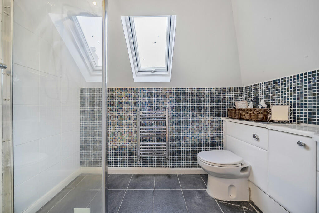 Additional image 11 of Lake Avenue, Bromley