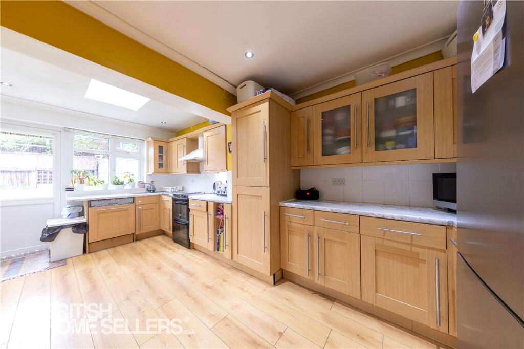 Additional image 27 of Calmont Road, Bromley, BR1