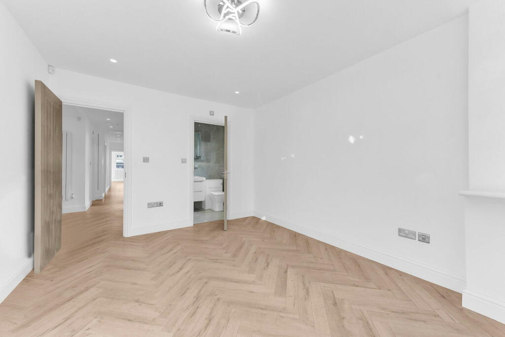 Additional image 12 of Pinewood Drive, Orpington, BR6