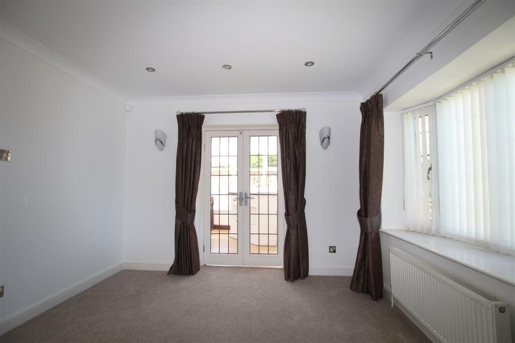 Additional image 26 of Heatherside, Baildon, Shipley