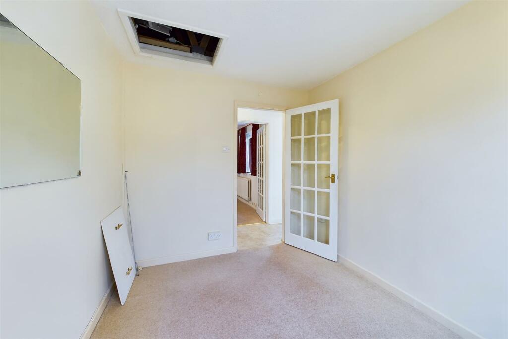 Additional image 11 of DETACHED | BASIC UPDATING | STOKE LODGE