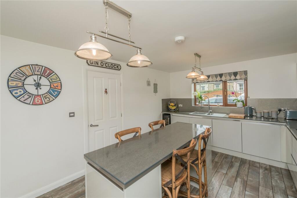 Additional image 3 of Whitcliffe Road, Cleckheaton, West Yorkshire, BD19