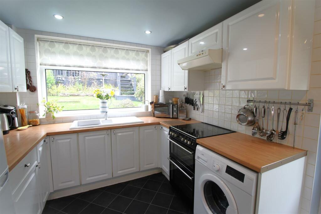 Additional image 7 of Park Road, Low Moor, Bradford