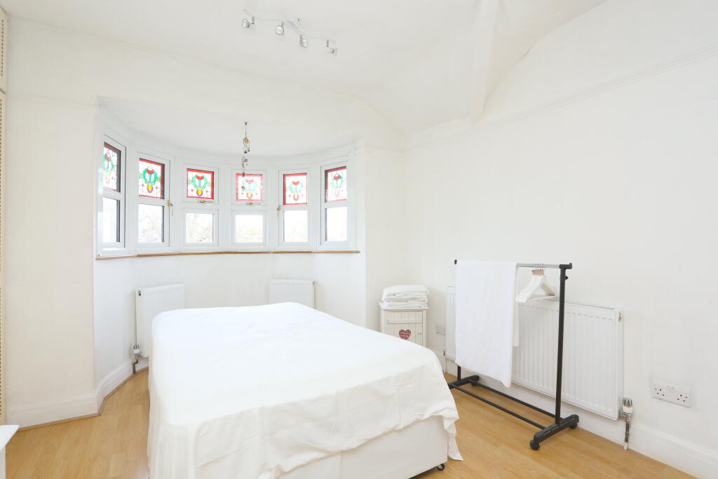 Additional image 17 of Ridgeway Drive, Bromley, BR1