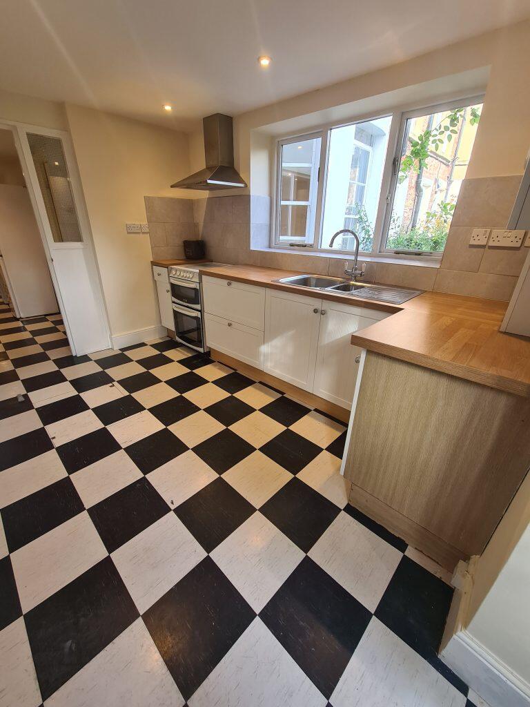 Additional image 4 of Beaufort Road – Garden Flat Ref 284