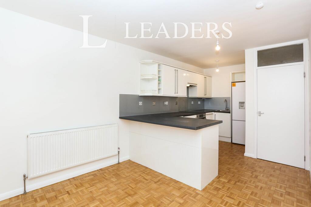 Albemarle Road, Beckenham, BR3 photo 3