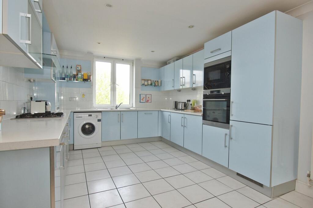 Additional image 5 of Creswell Drive, Langley Waterside, BR3