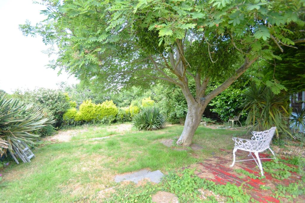 Additional image 2 of Bungalow In Quiet Cul De Sac With Great Views & No Chain