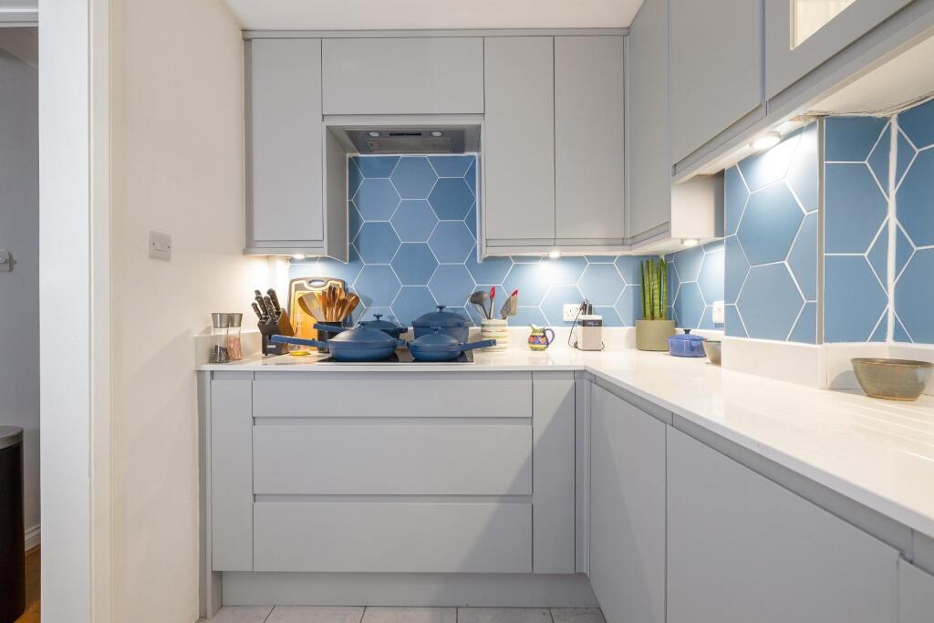 Additional image 19 of Dundridge Lane, Troopers Hill