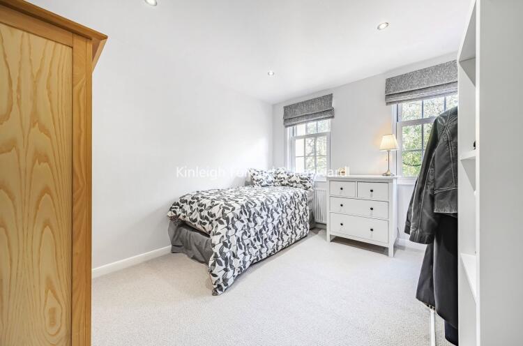 Additional image 8 of Woodclyffe Drive Chislehurst BR7