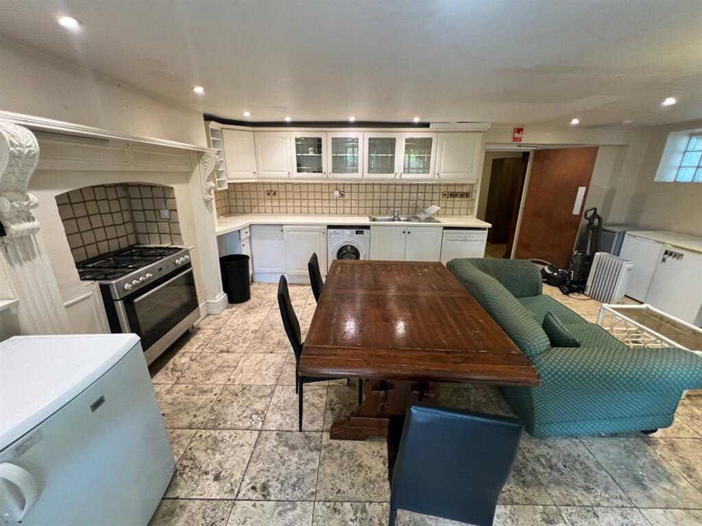 Additional image 3 of Mixed-use Investment Opportunity in Redland